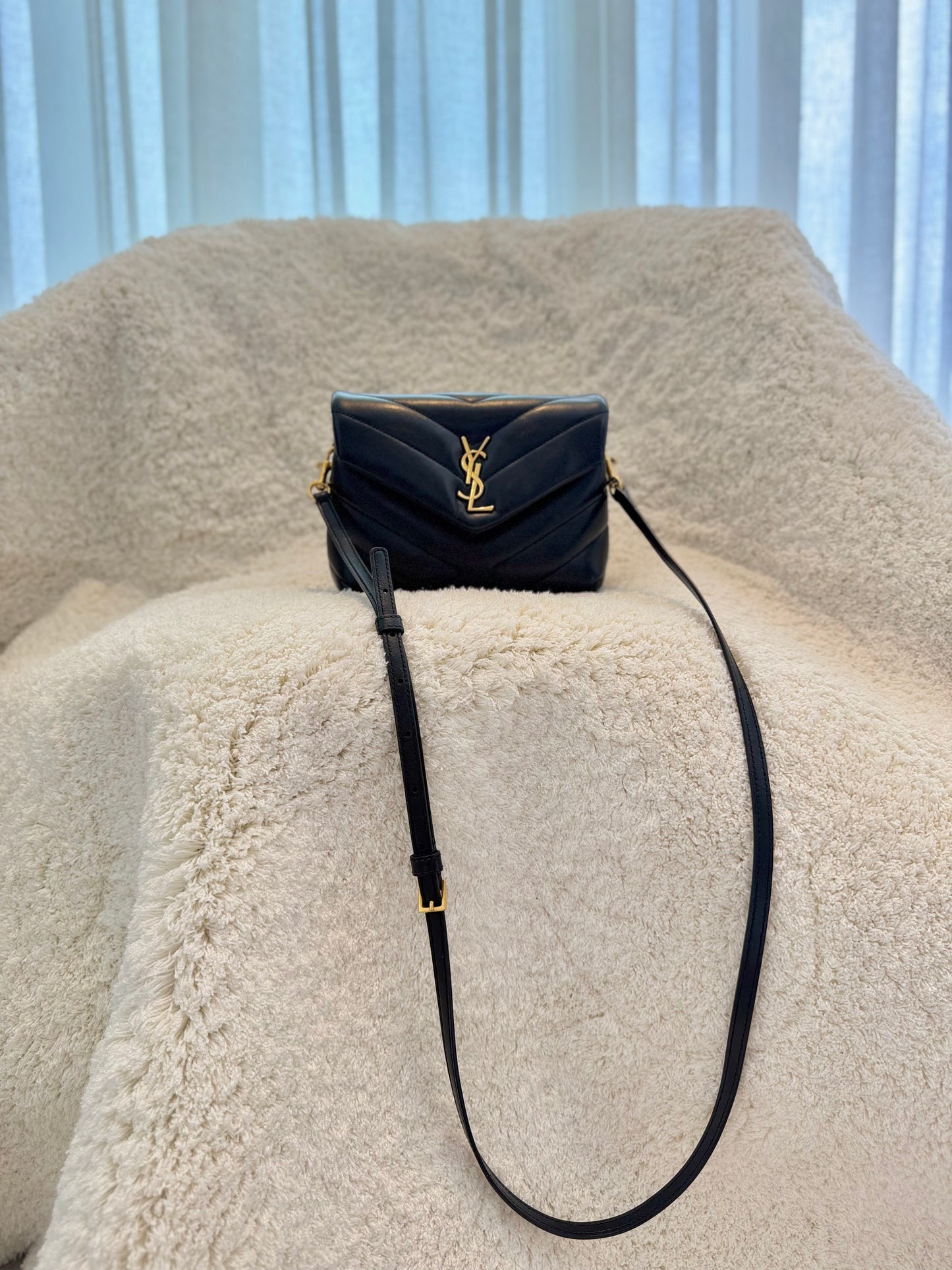 Saint Laurent LouLou Toy – Matelassé Calfskin Crossbody Bag